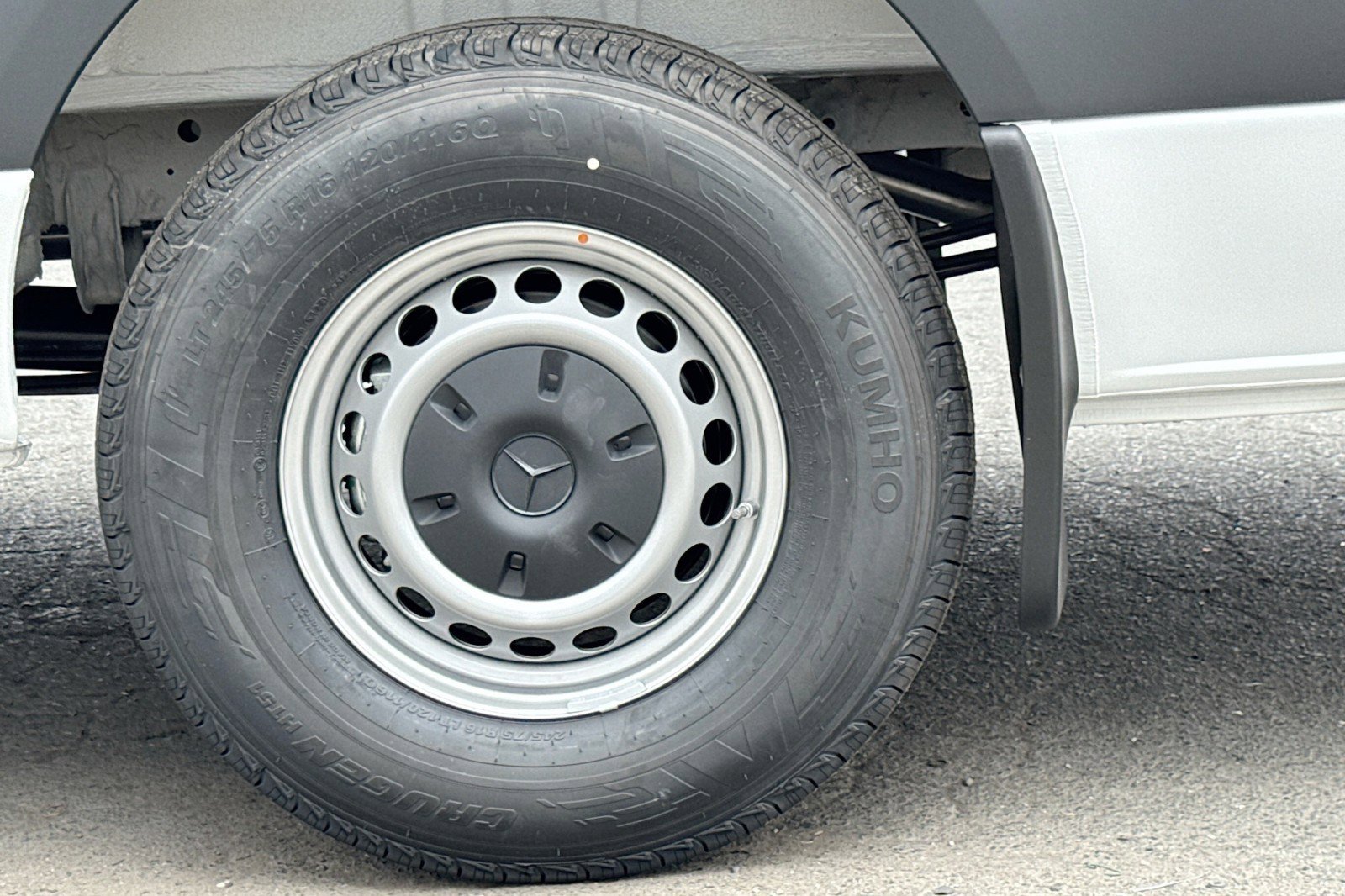 New 2025 Mercedes-Benz Sprinter 2500 image 26