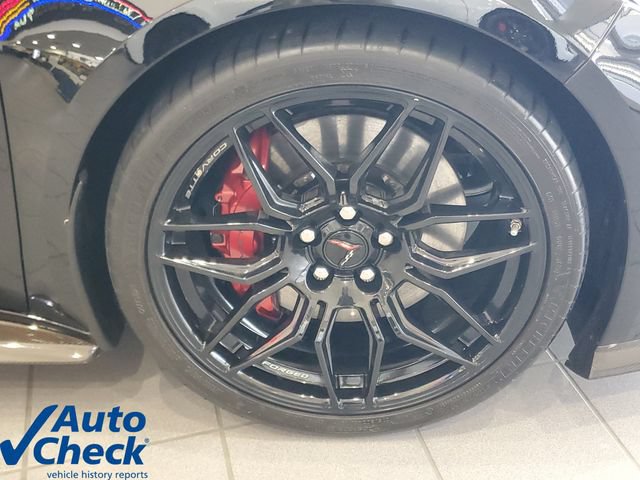 Used 2024 Chevrolet Corvette Z06 w/ Stealth Interior Trim Package RWD image 8
