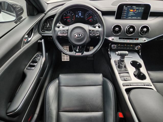 Used 2021 Kia Stinger GT image 16