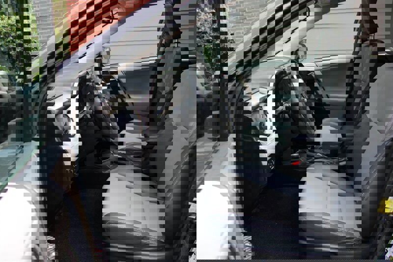 Used 2013 Toyota RAV4 Limited image 5