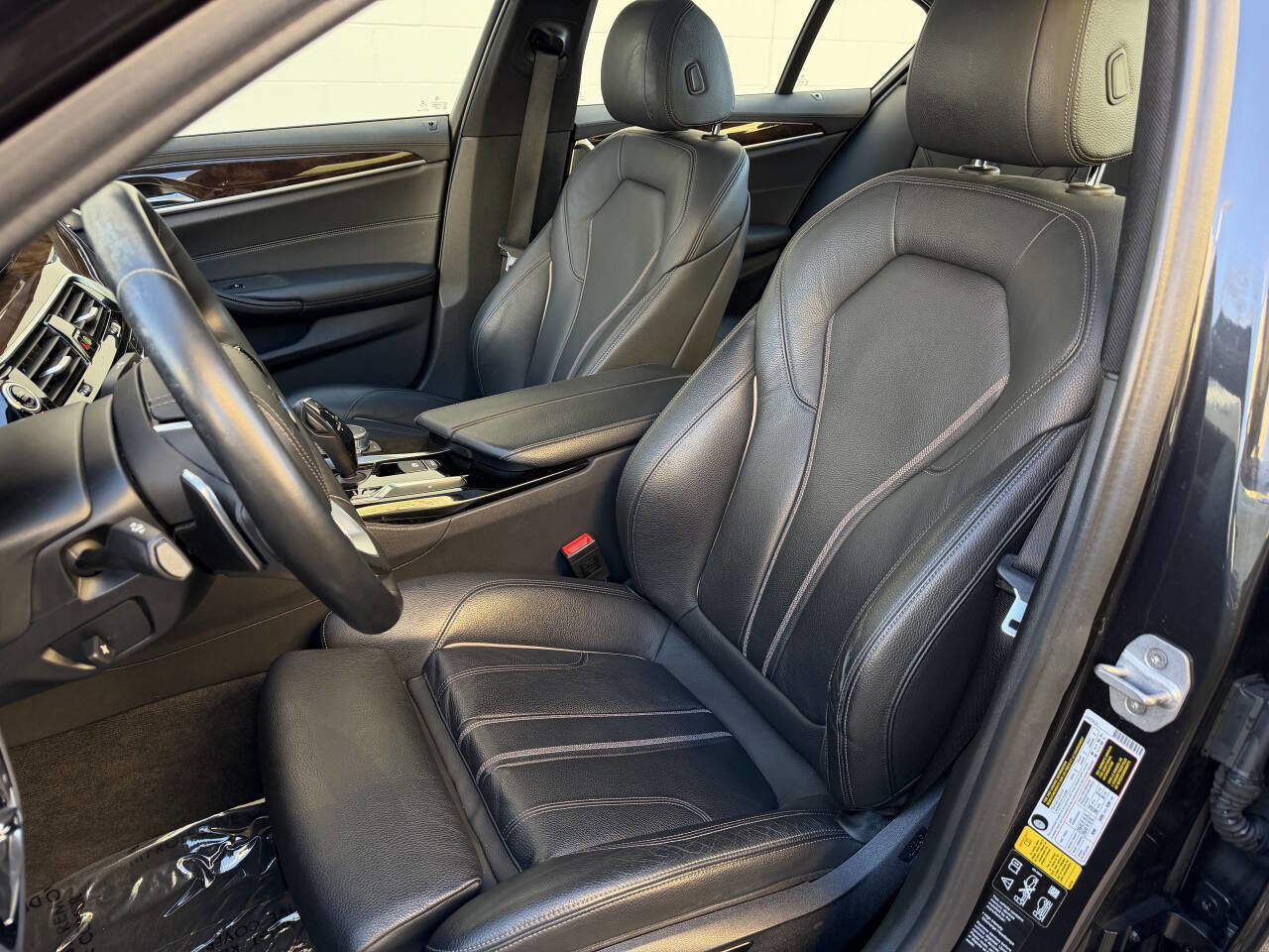 Used 2018 BMW 540i xDrive image 10