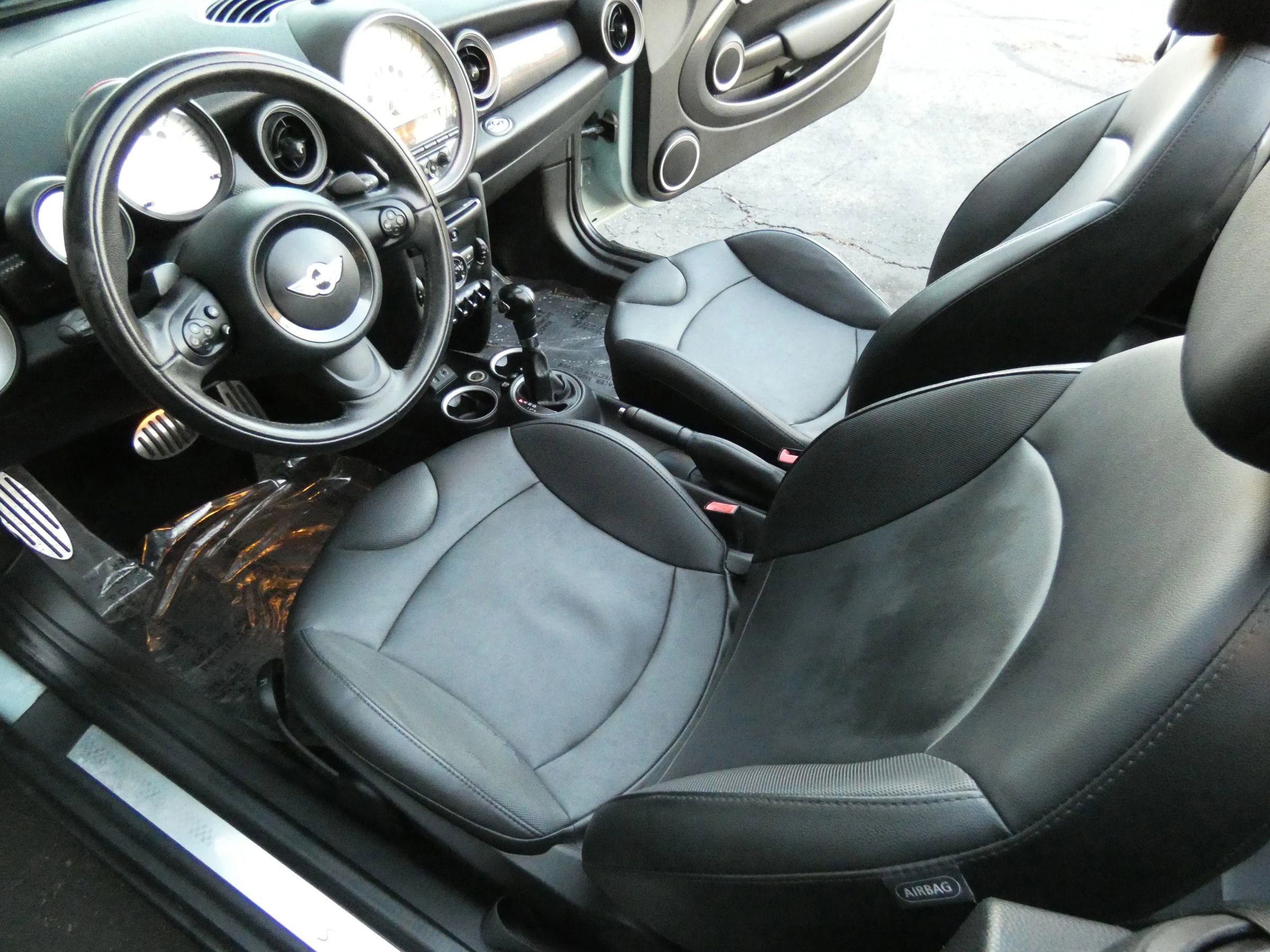 Used 2014 MINI Cooper S image 21
