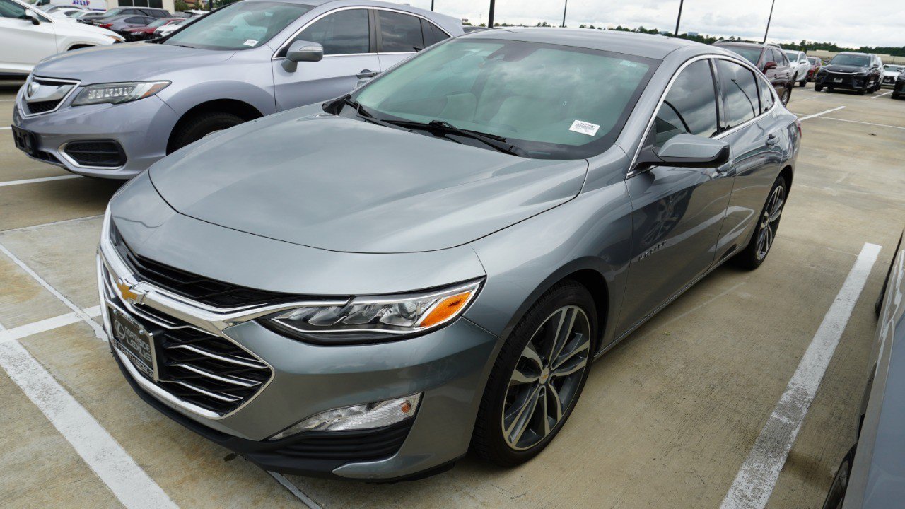 Used 2024 Chevrolet Malibu LT FWD image 2