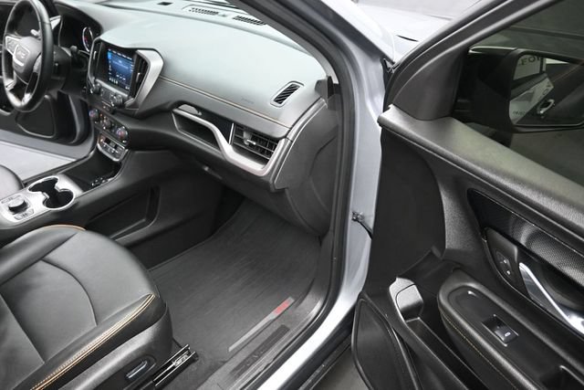Used 2024 GMC Terrain AT4 AWD/4WD image 32