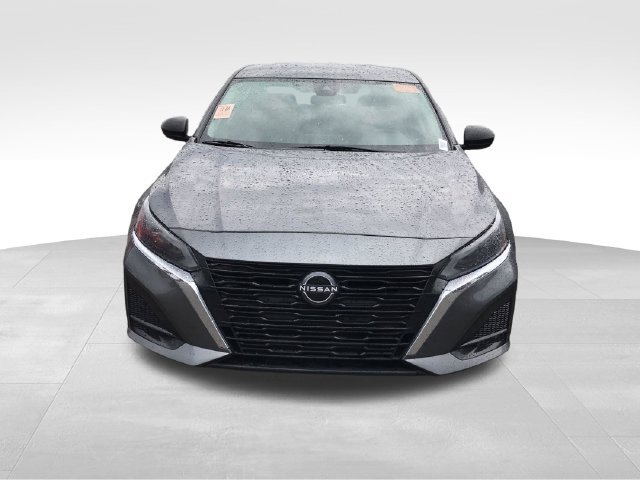 Used 2025 Nissan Altima 2.5 SV FWD image 33