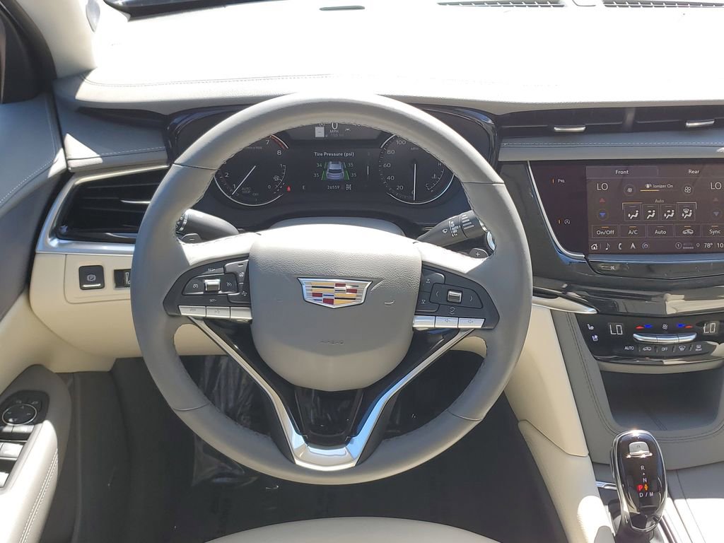 Used 2024 Cadillac XT6 Premium Luxury AWD/4WD image 18
