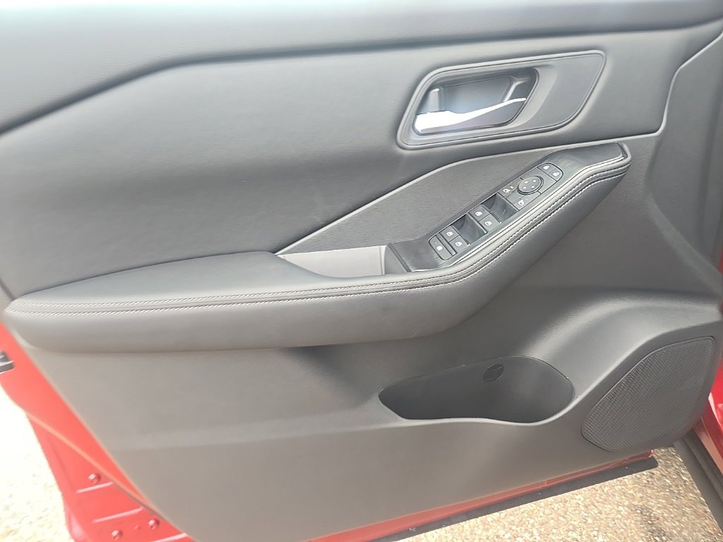 New 2026 Nissan Rogue SV image 14