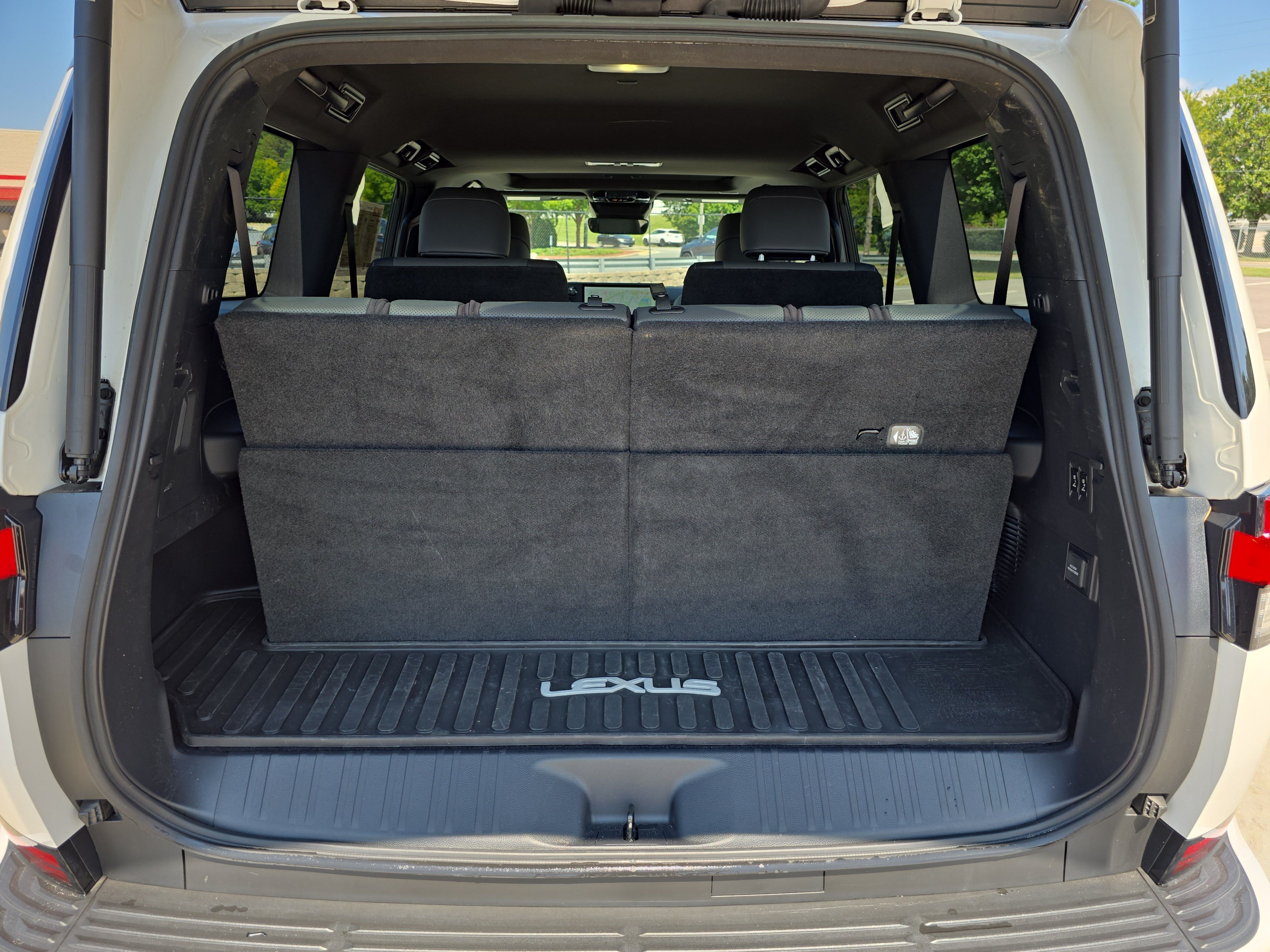 Used 2024 Lexus GX 550 w/ Accessory Package (Z1) AWD/4WD image 13