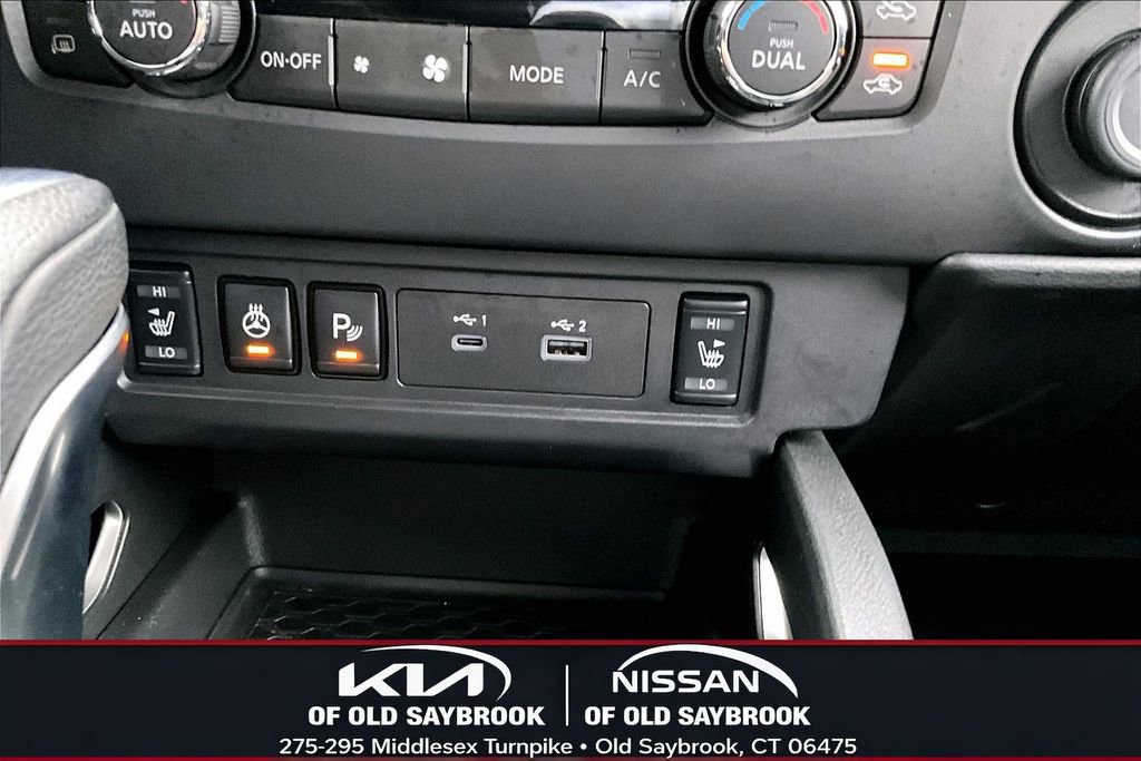 Used 2023 Nissan Frontier SV w/ SV Convenience Package image 16