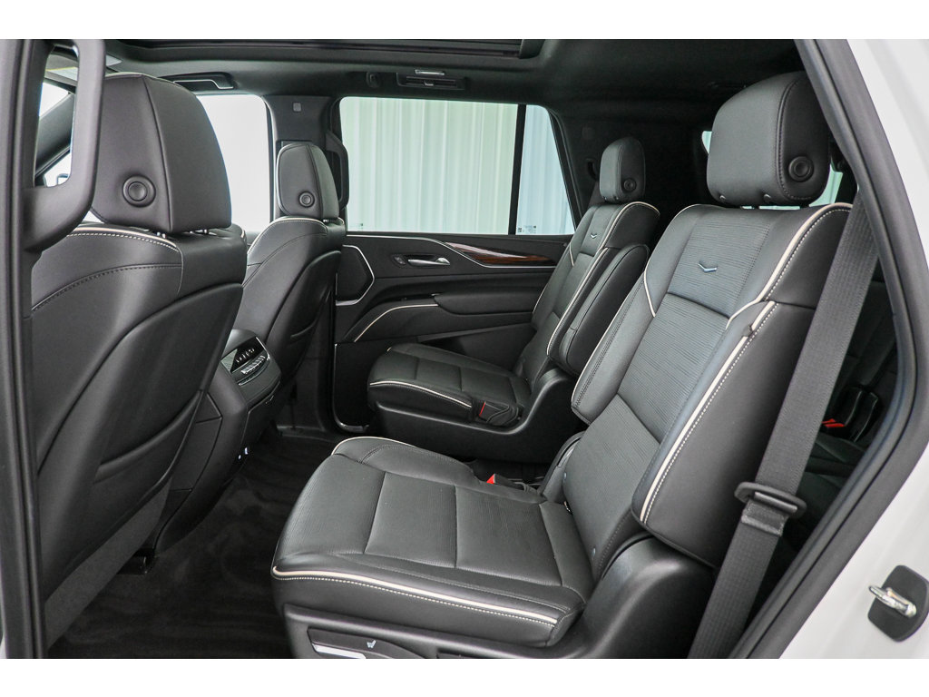 Certified 2023 Cadillac Escalade Premium Luxury AWD/4WD image 29