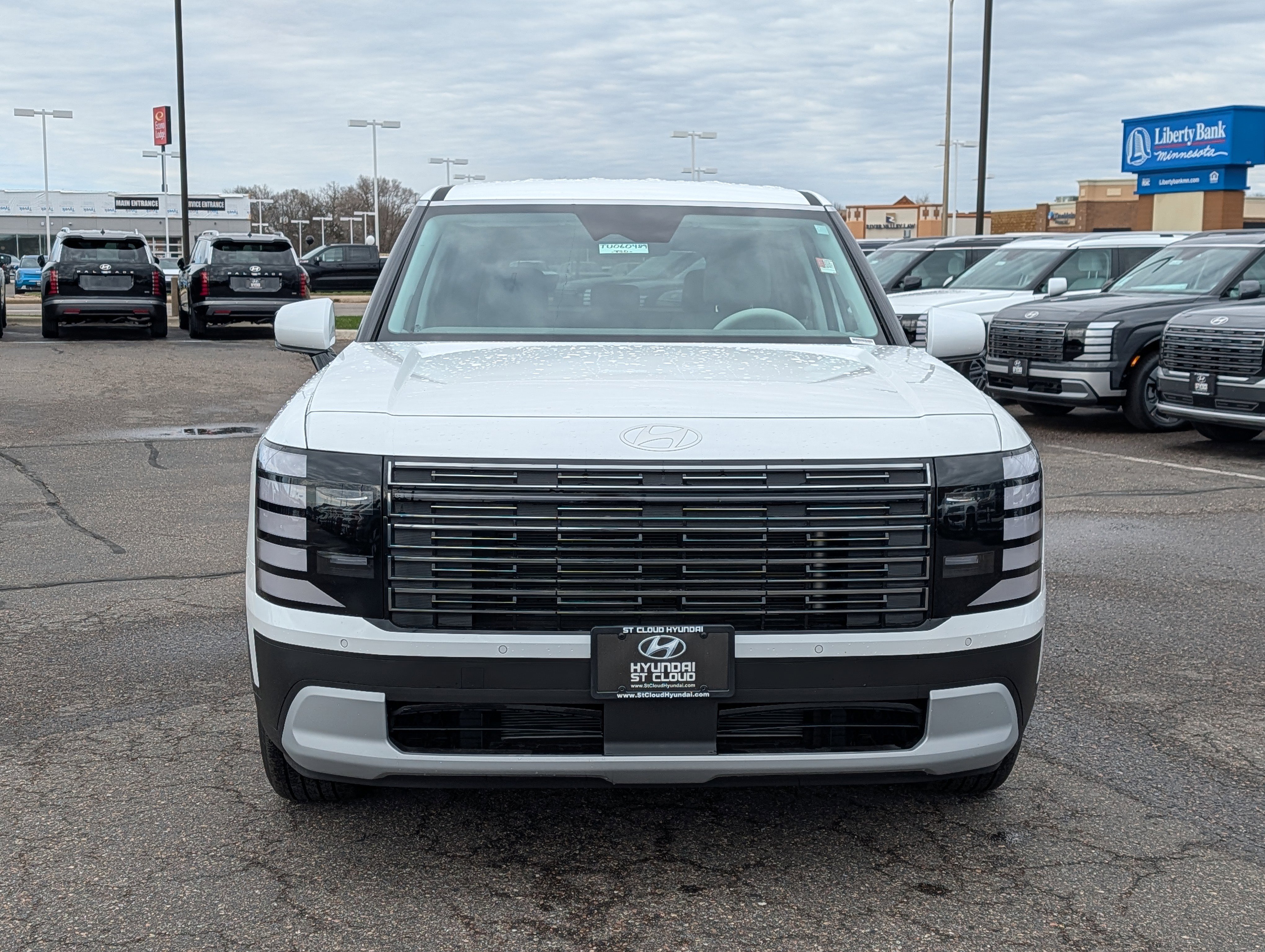 Used 2026 Hyundai Palisade SE AWD/4WD image 8
