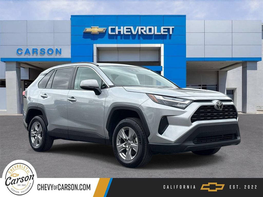 Used 2023 Toyota RAV4 XLE AWD/4WD image 1