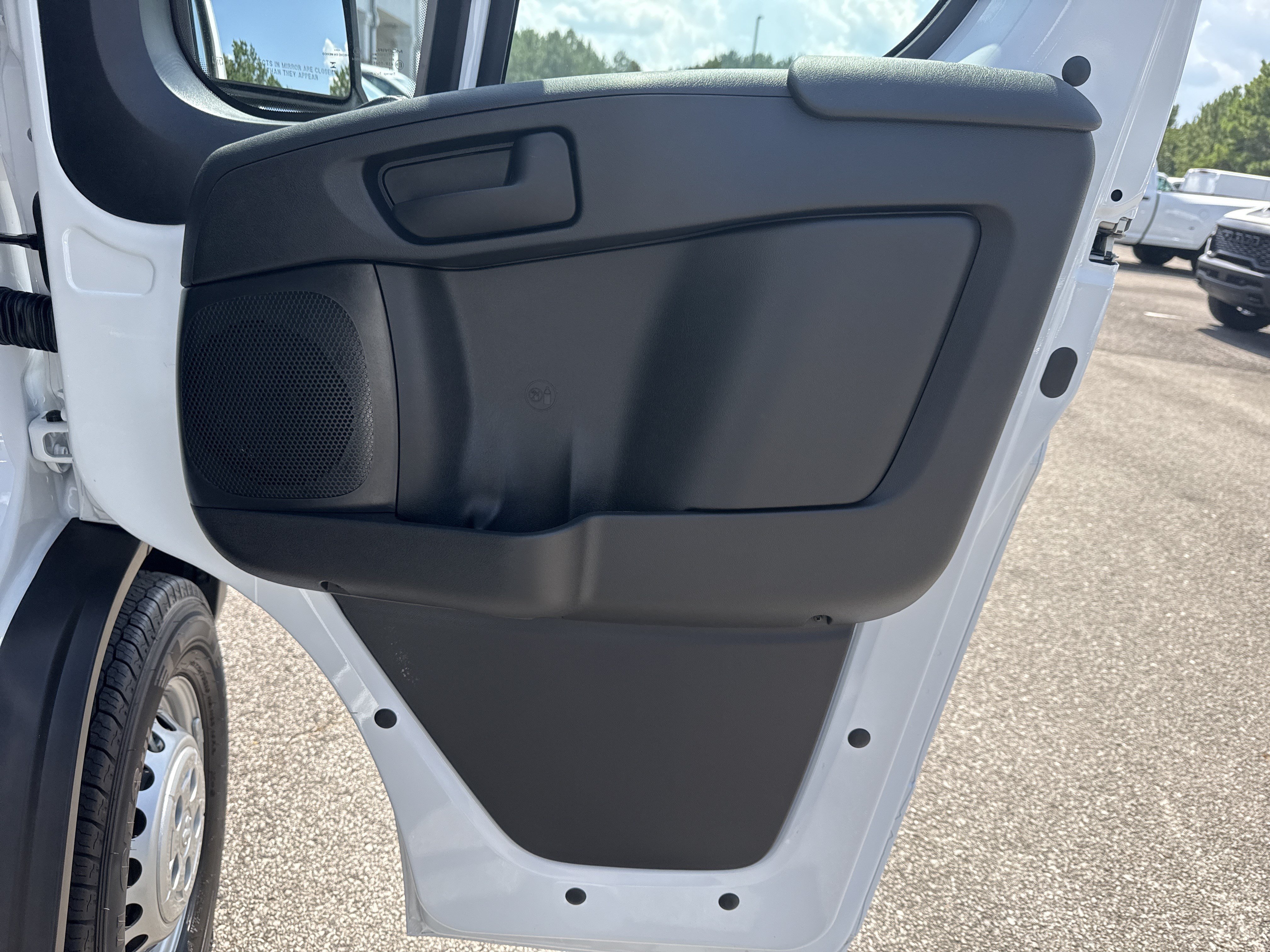 New 2026 RAM ProMaster 1500 w/ Safety Group FWD image 14