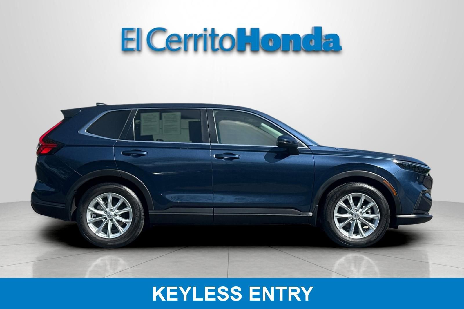 Used 2025 Honda CR-V EX image 2