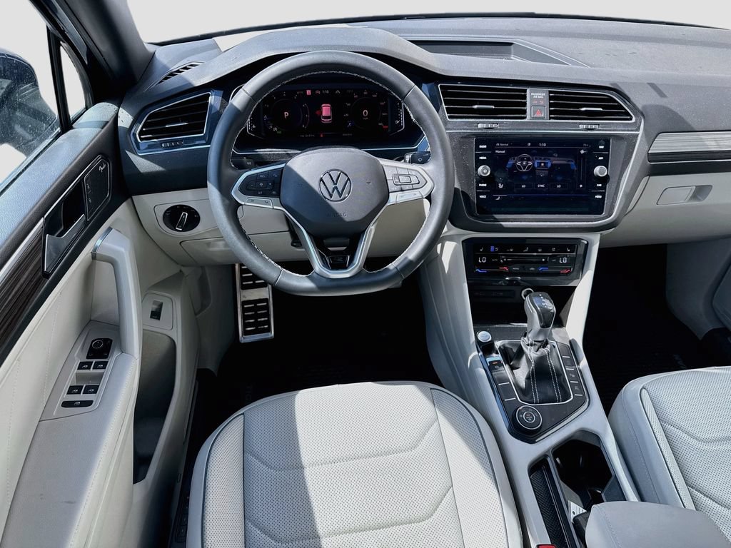 Certified 2023 Volkswagen Tiguan SEL R-Line AWD/4WD image 26