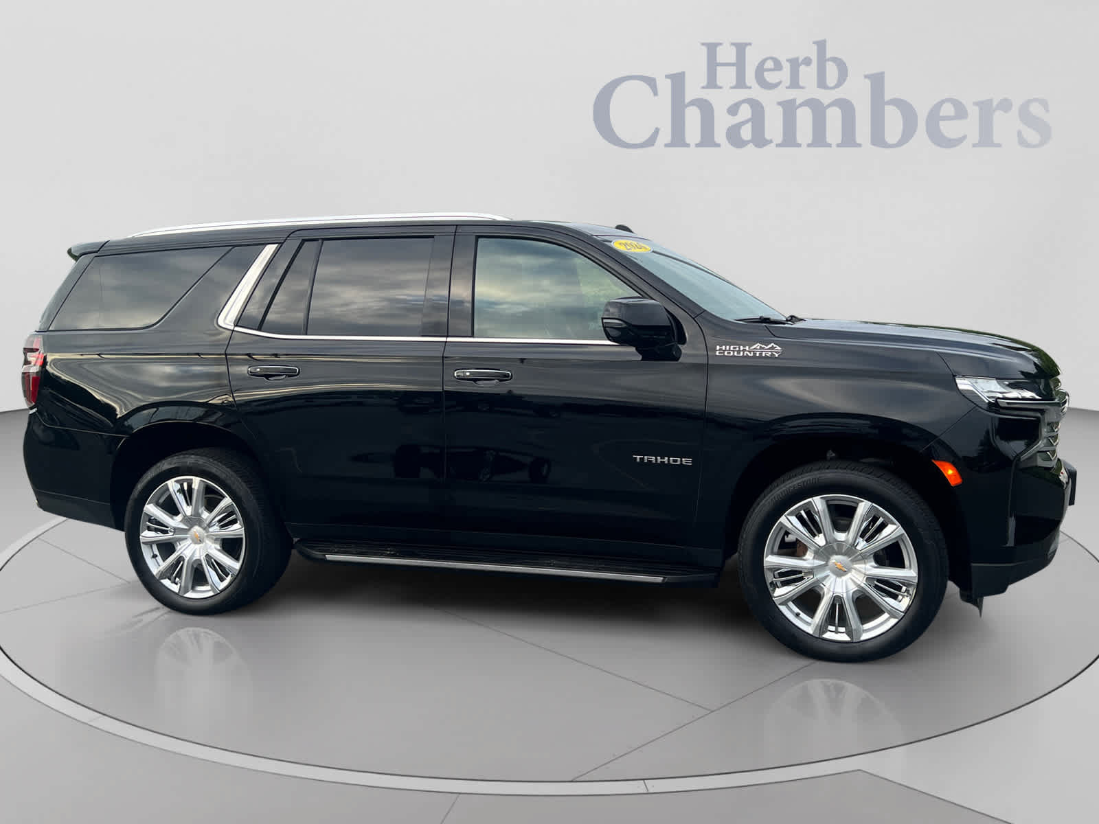 Used 2024 Chevrolet Tahoe High Country AWD/4WD image 4