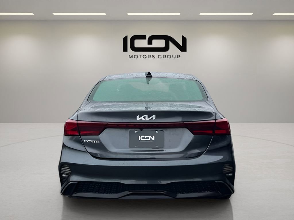 Used 2023 Kia Forte LXS FWD image 4
