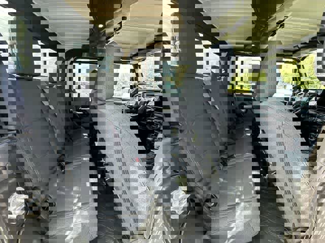 Used 2025 Jeep Gladiator Sport image 23