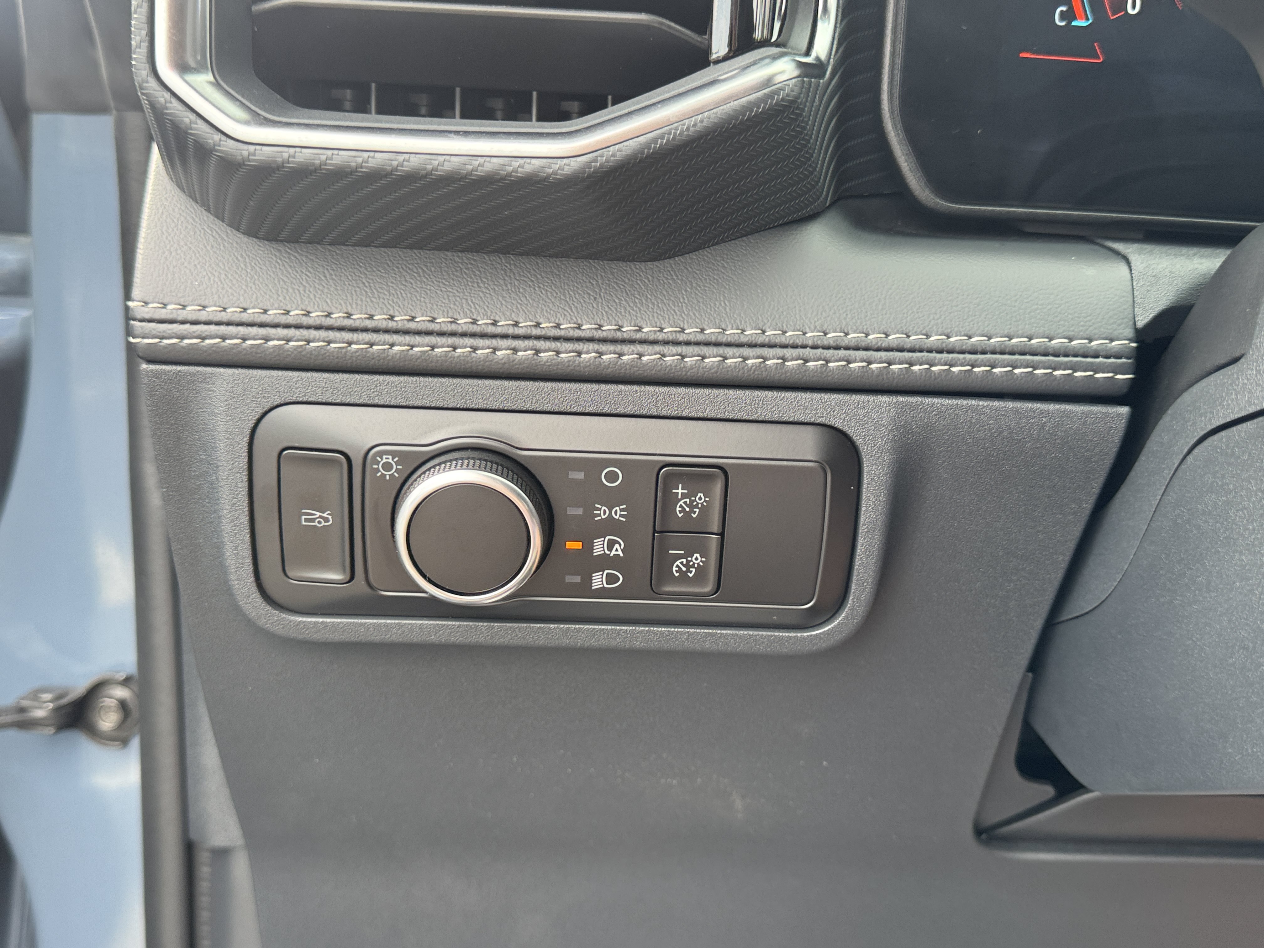Used 2025 Ford Mustang GT Premium RWD image 17