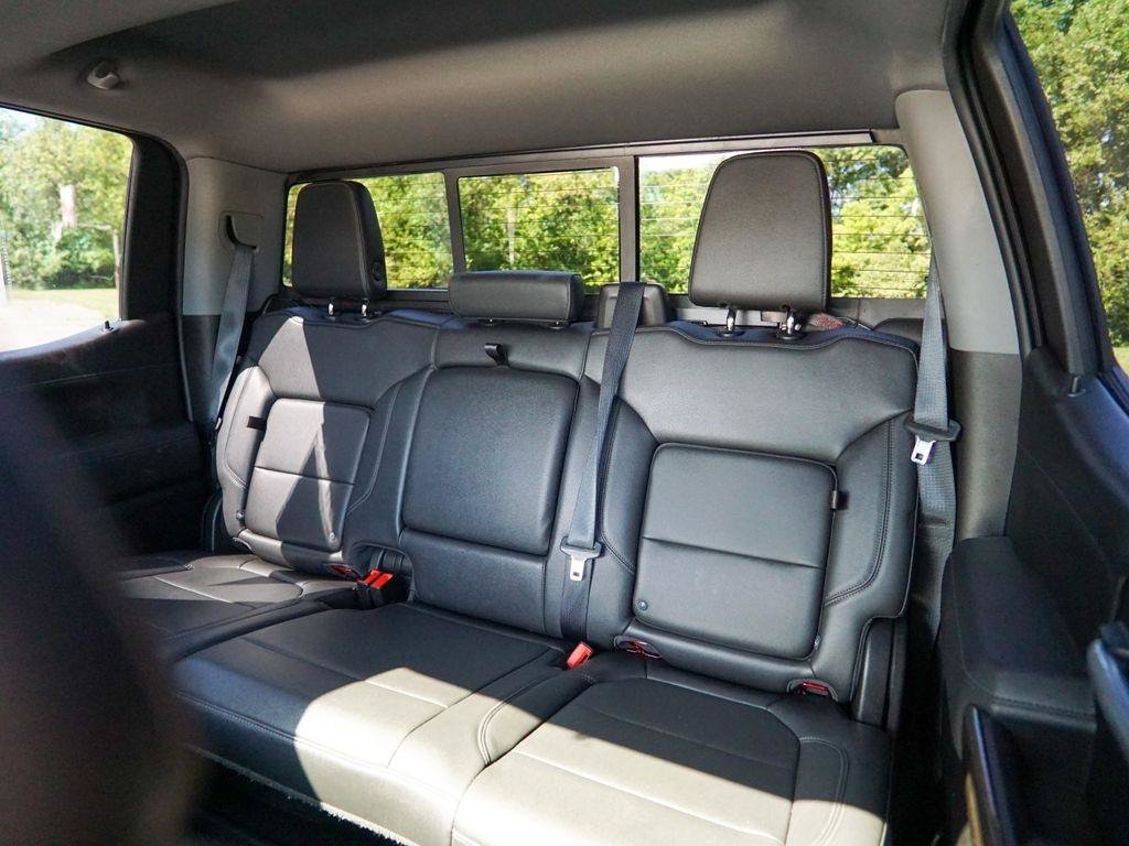 Used 2021 Chevrolet Silverado 1500 LT Trail Boss w/ Convenience Package II AWD/4WD image 32
