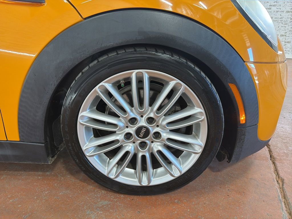 Used 2014 MINI Cooper S image 10
