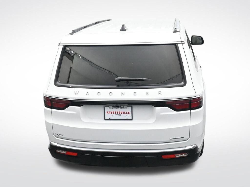 Used 2024 Jeep Wagoneer L Series II w/ Flexible Seating Group image 27