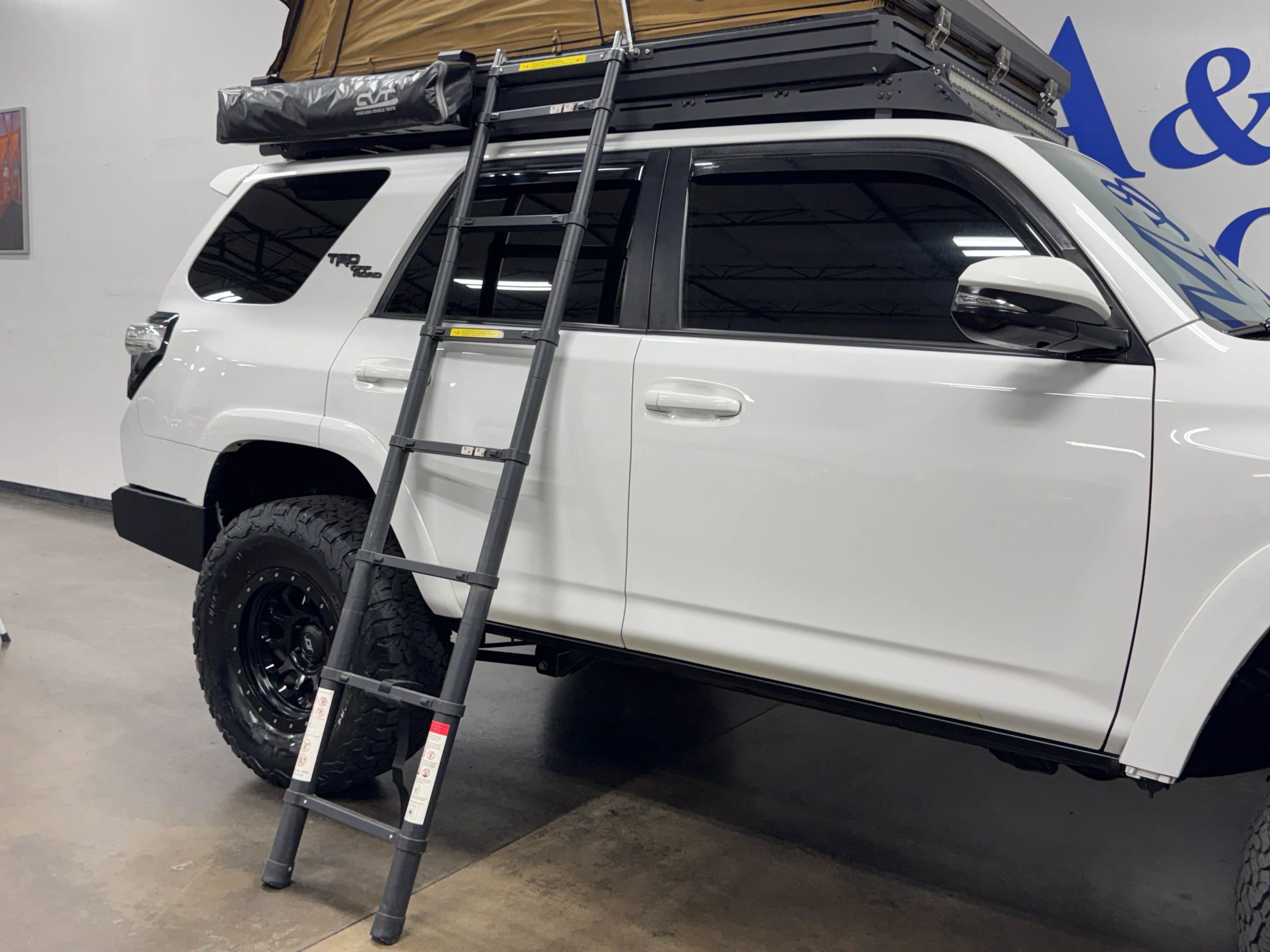 Used 2019 Toyota 4Runner TRD Off-Road Premium w/ Wilderness Package AWD/4WD image 32