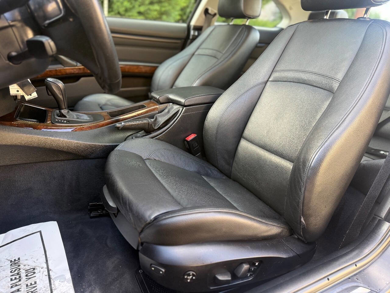 Used 2010 BMW 335i xDrive Coupe image 28