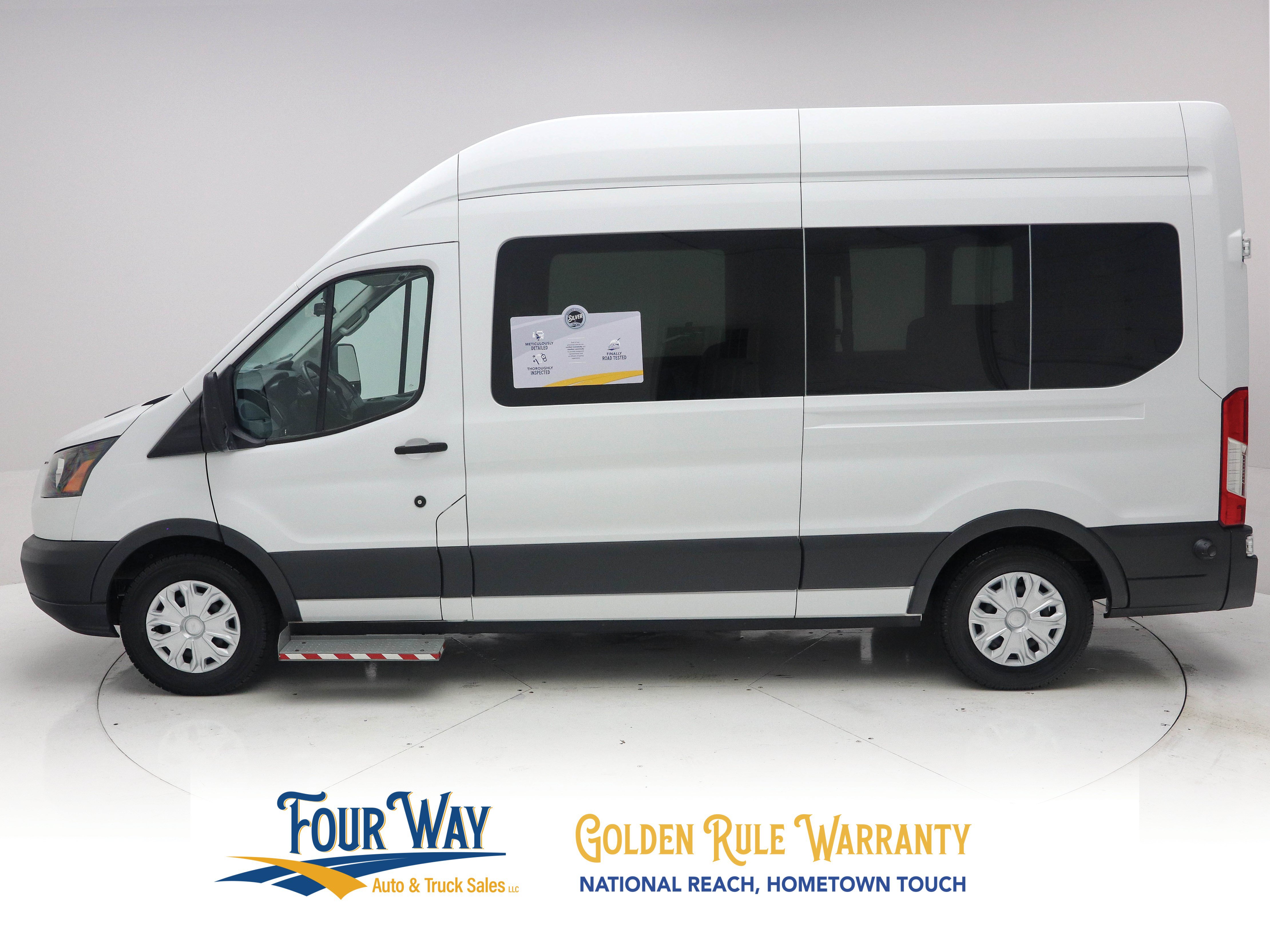 Used 2017 Ford Transit 350 XL RWD image 9
