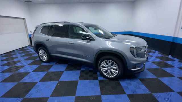 Used 2024 GMC Acadia Elevation w/ Luxury Package AWD/4WD image 2