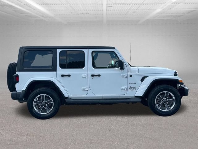 Used 2018 Jeep Wrangler Unlimited Sahara AWD/4WD image 9
