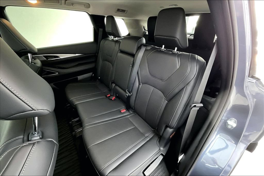 New 2027 INFINITI QX60 Luxe w/ Cargo Package FWD image 20