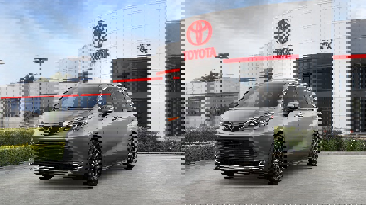 New 2026 Toyota Sienna Platinum AWD/4WD image 1