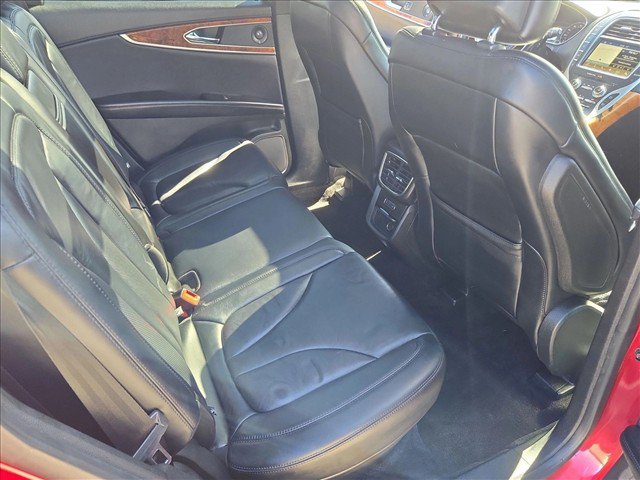 Used 2018 Lincoln MKX Select w/ Select Plus Package FWD image 20
