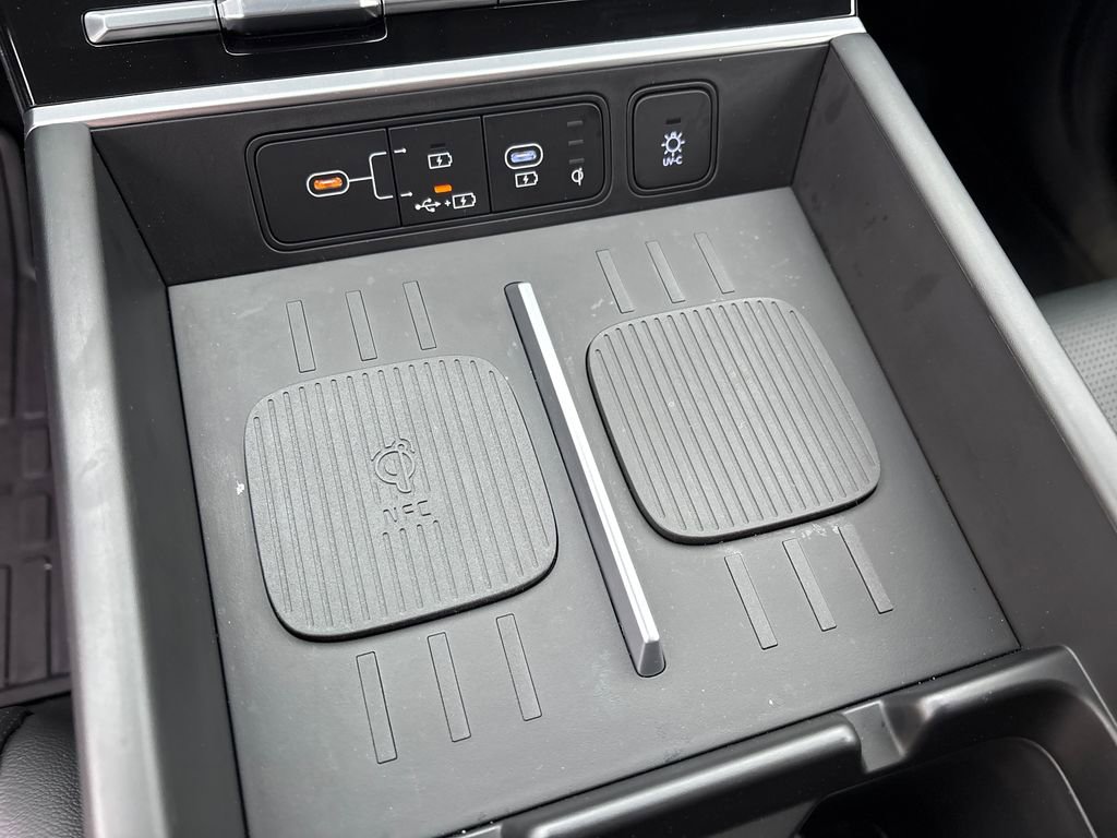 Used 2024 Hyundai Santa Fe Limited image 30