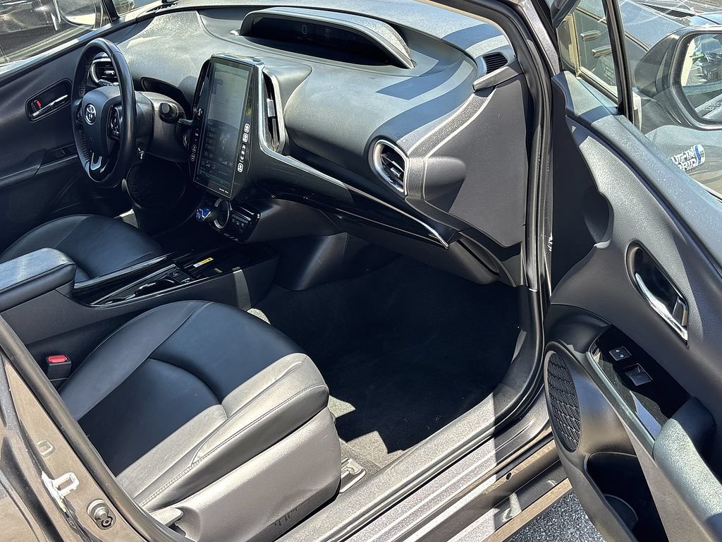 Used 2022 Toyota Prius Prime XLE FWD image 25