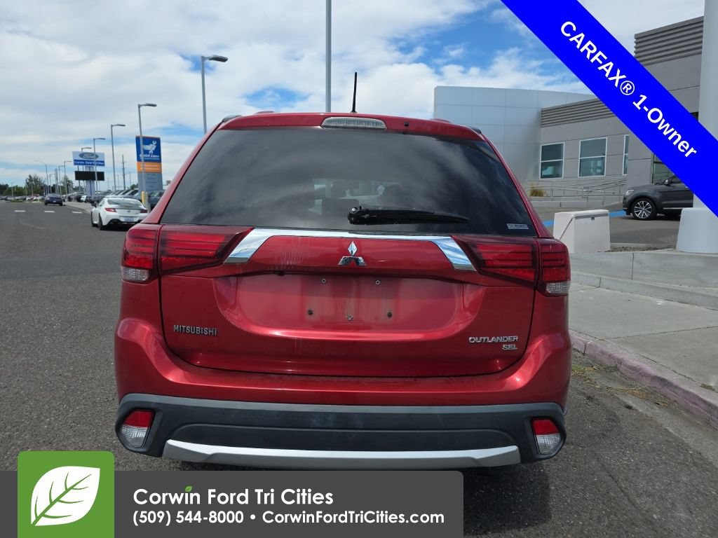 Used 2016 Mitsubishi Outlander SEL AWD/4WD image 10