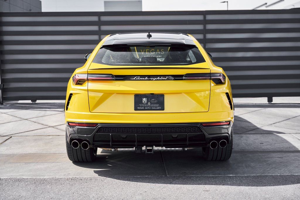 Used 2021 Lamborghini Urus image 15