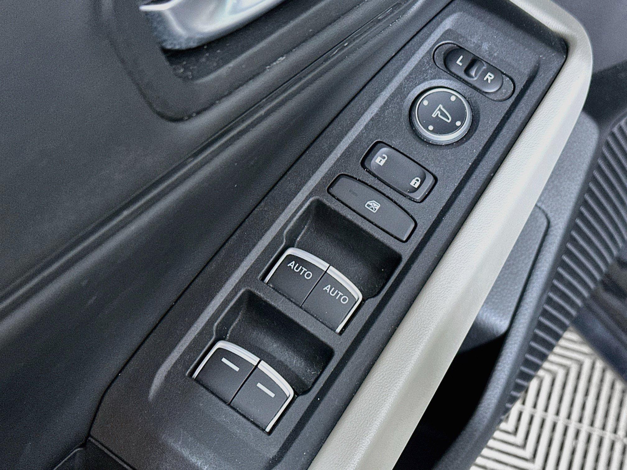 Certified 2024 Honda Accord EX image 17