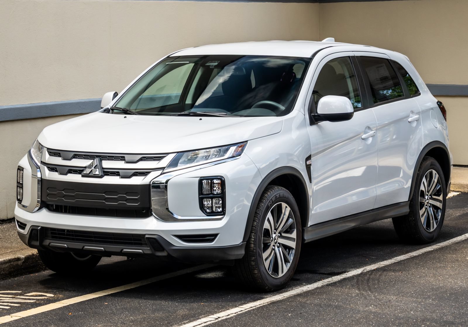 New 2026 Mitsubishi Outlander Sport ES