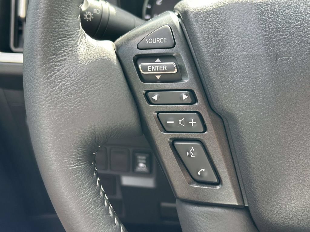Used 2025 Nissan Frontier SV w/ SV Convenience Package RWD image 22