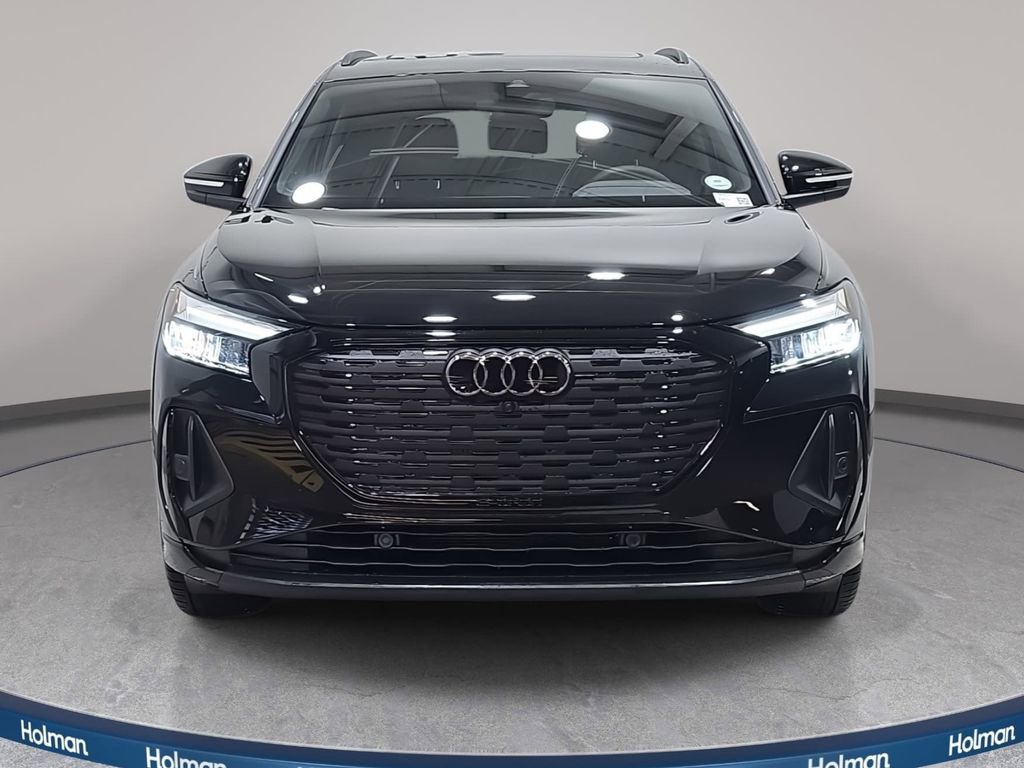 New 2026 Audi Q4 e-tron Premium image 2