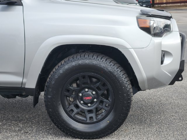 Certified 2022 Toyota 4Runner TRD Off-Road Premium AWD/4WD image 6