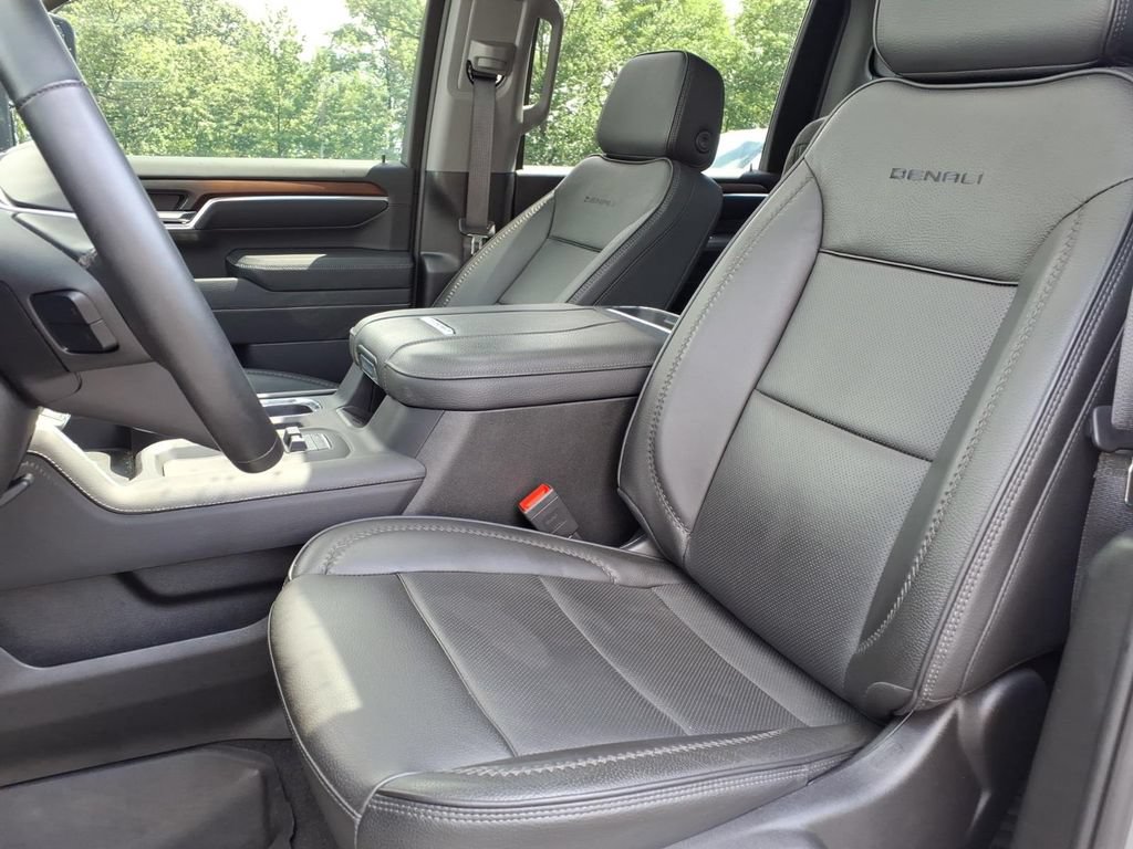 Used 2025 GMC Sierra 2500 Denali w/ Denali Reserve Package AWD/4WD image 22