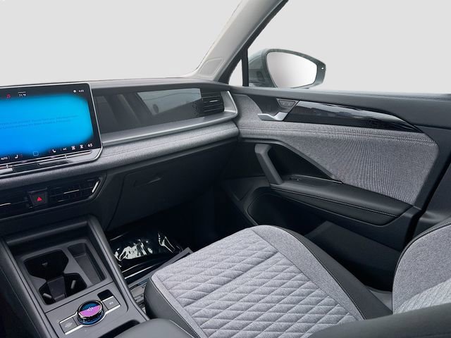 New 2025 Volkswagen Tiguan S image 21