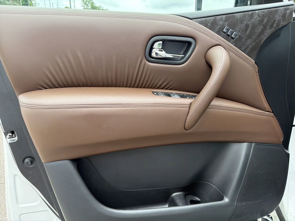 Used 2022 Nissan Armada Platinum w/ Captain's Chairs Package RWD image 29