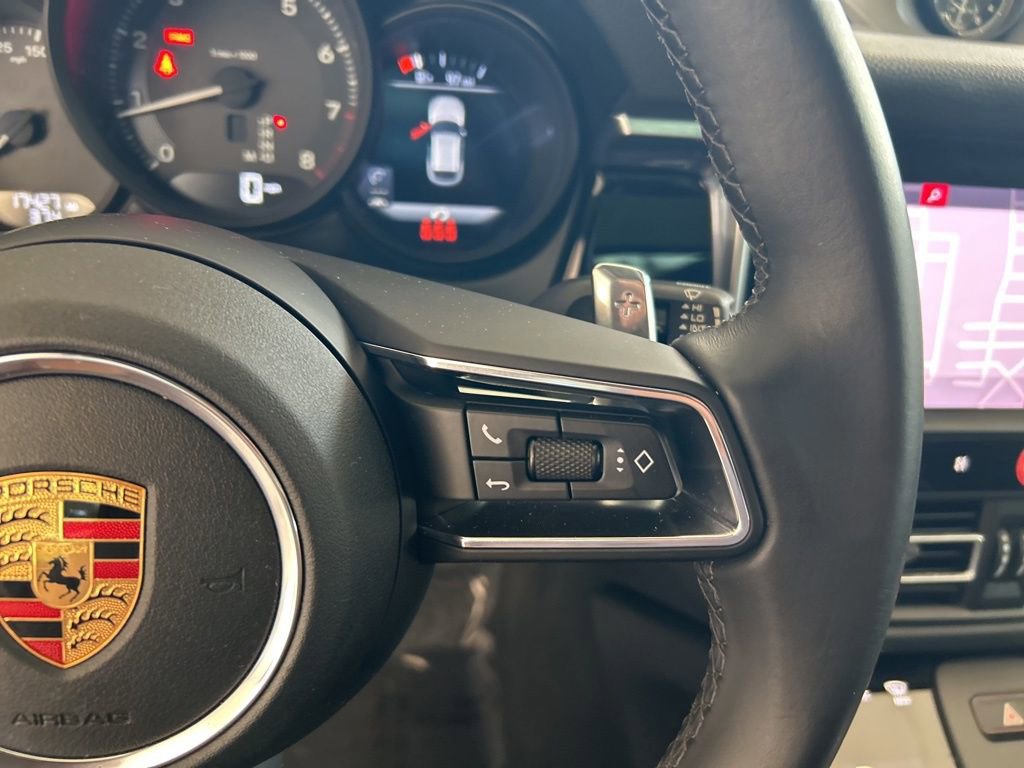 Used 2022 Porsche Macan image 48