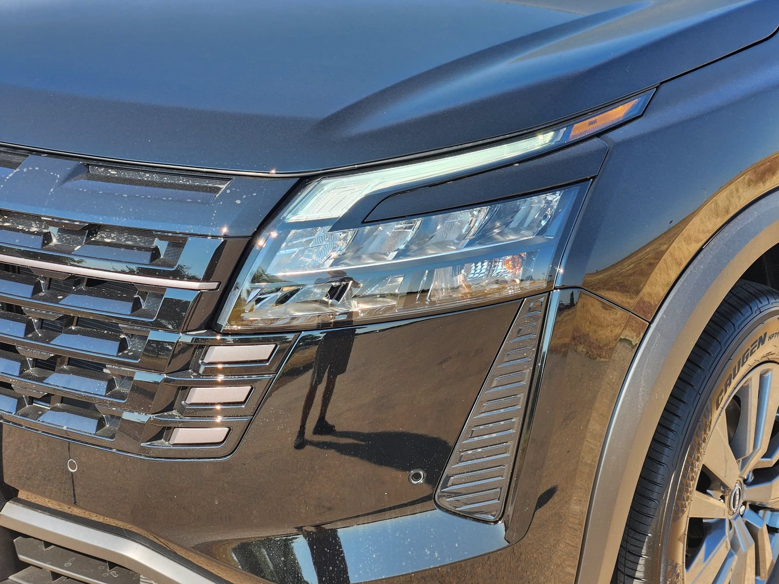 New 2026 Nissan Pathfinder SV AWD/4WD image 9