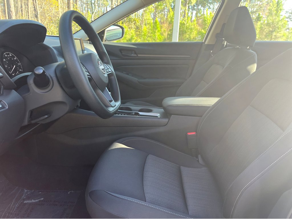 Used 2024 Nissan Altima 2.5 S image 4