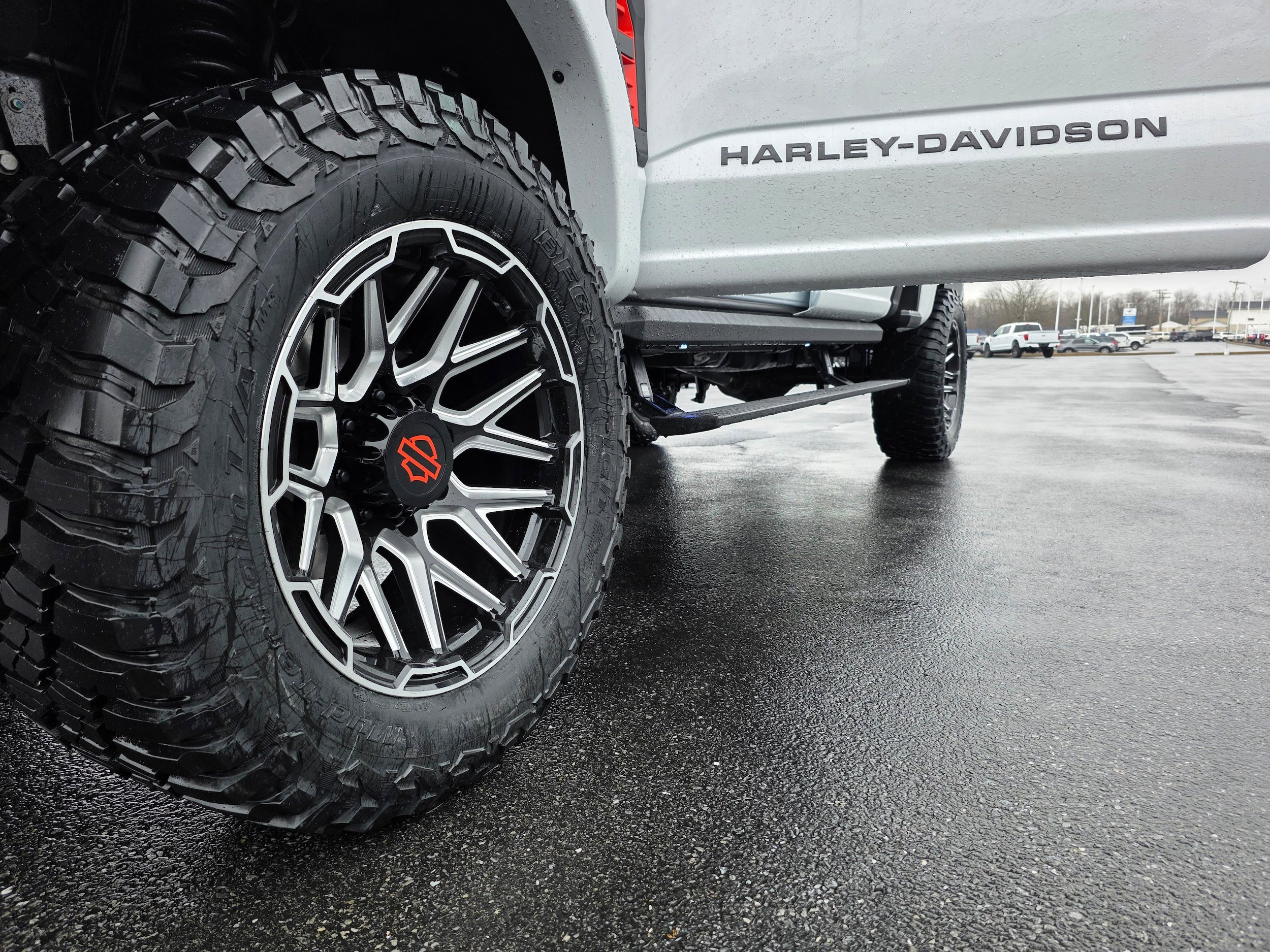 New 2026 Ford F250 Lariat w/ Black Appearance Package image 23
